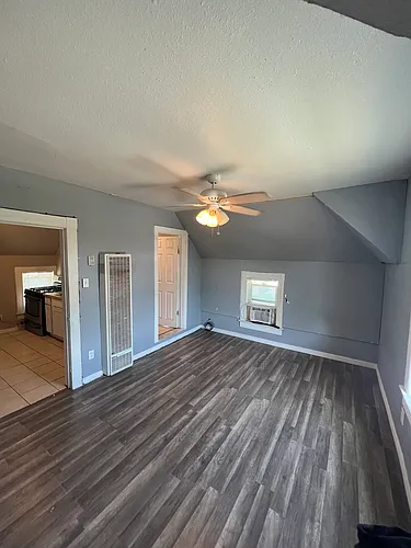 608 E G St #1/2 Photo 1