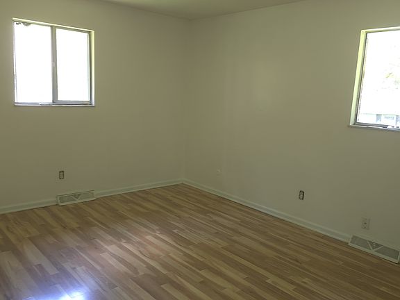 4th image of 4007 Westover Dr
