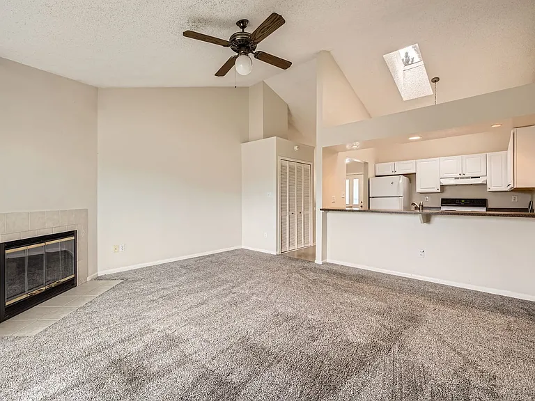 4543 Lamplighter Cir — Photo 9