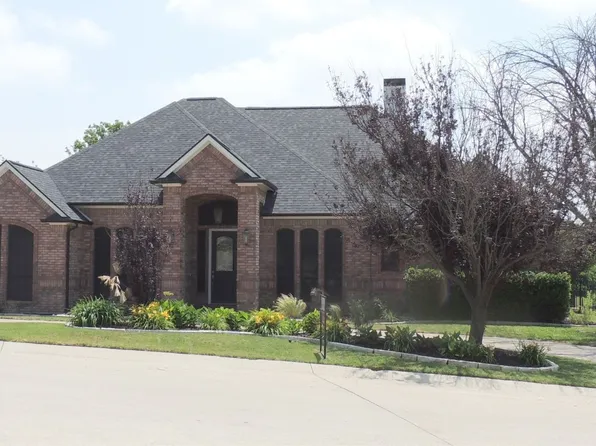 7401 Royal Troon Dr, Fort Worth, TX 76179