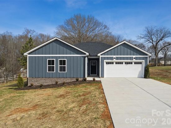 6115 Morehead Rd, Harrisburg, NC 28075