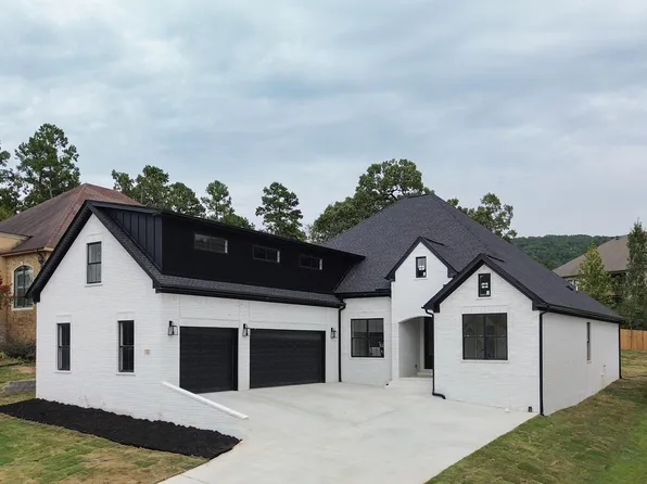 41 Commentry Dr, Little Rock, AR 72223