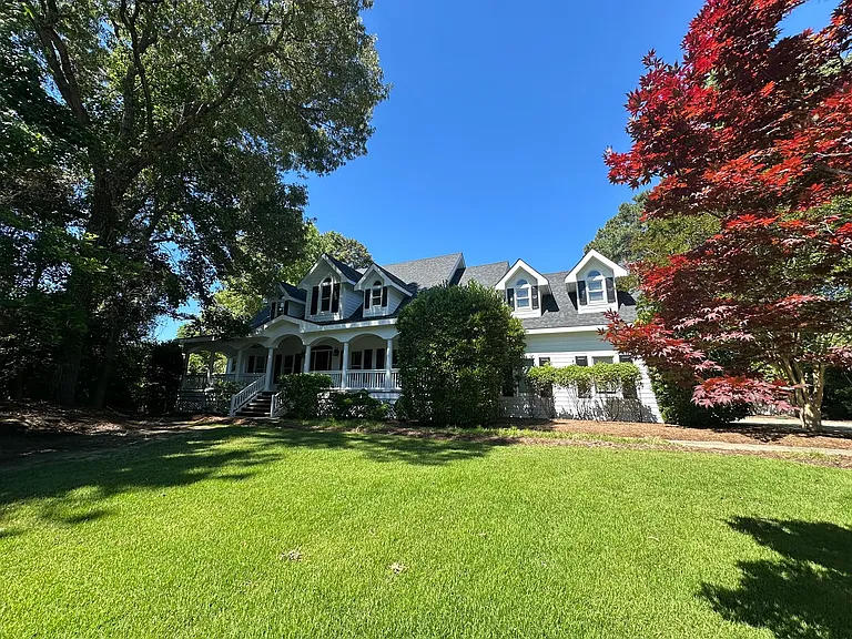 3040 Creek Rd — Photo 1