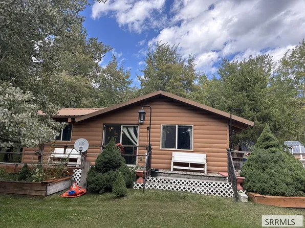 3877 Brookie Ln, Island Park, ID 83429