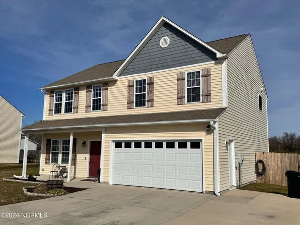 105 Azalea Plantation Boulevard, Maysville, NC 28555