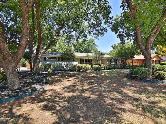 4th image of 2017 S Elmwood Dr