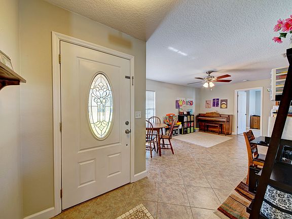 4th image of 2490 Kingsmill Ave