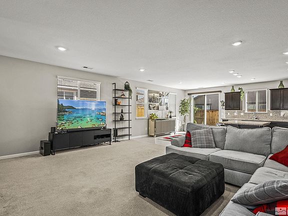 4th image of 909 Eldakey Dr