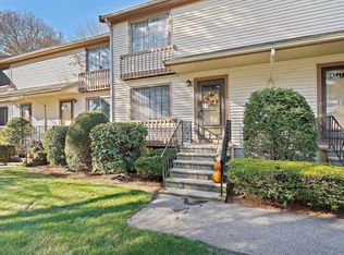 489 Turnpike St APT 5-4, South Easton, MA 02375