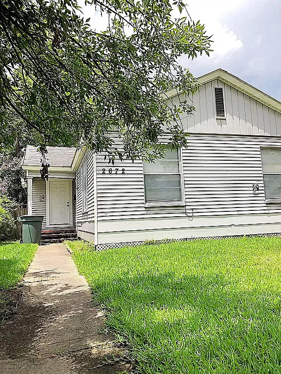 2 bed, 1045 sqft, $1,000 — Photo 1