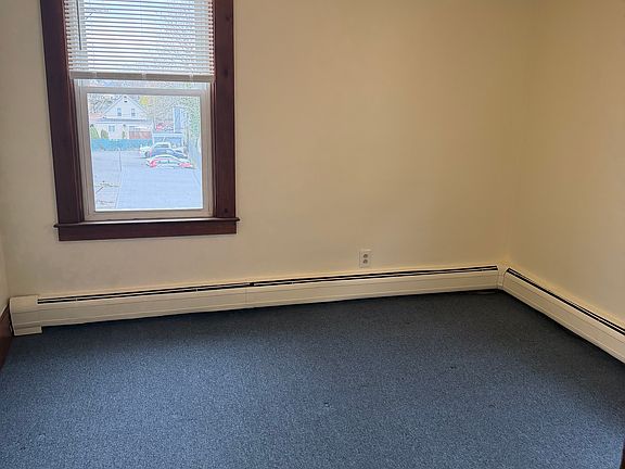 4th image of 158 Reynolds St #2S