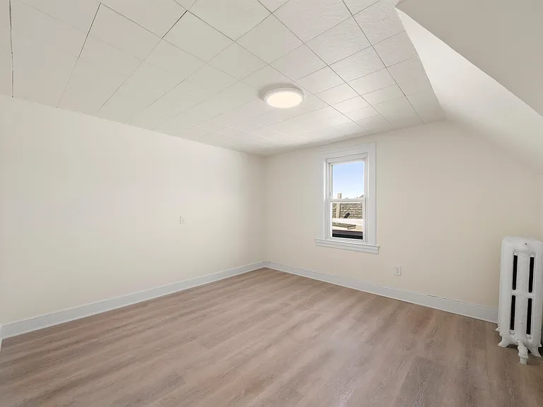 8 Cooper Pl #3 — Photo 10