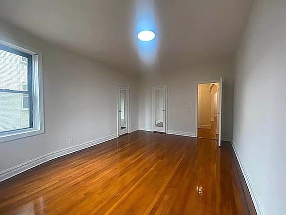 3rd image of 625 Caton Ave APT 4E