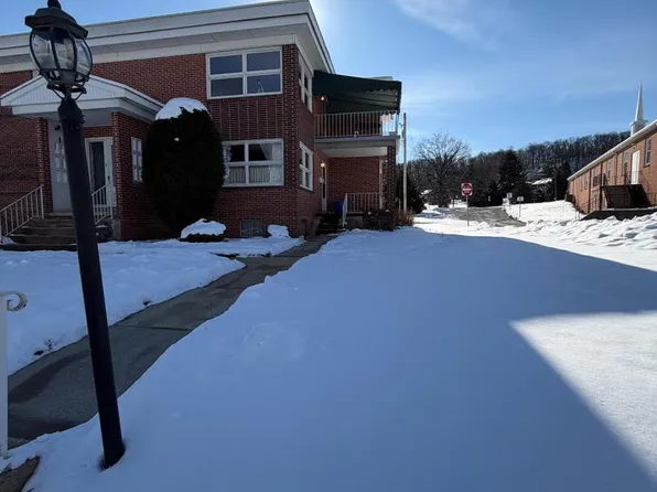 118 Gretchen Dr, Reading, PA 19607