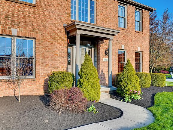 2nd image of 6627 Montchanin Ct