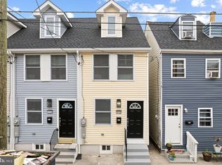 312 Ridgeway St, Gloucester City, NJ 08030