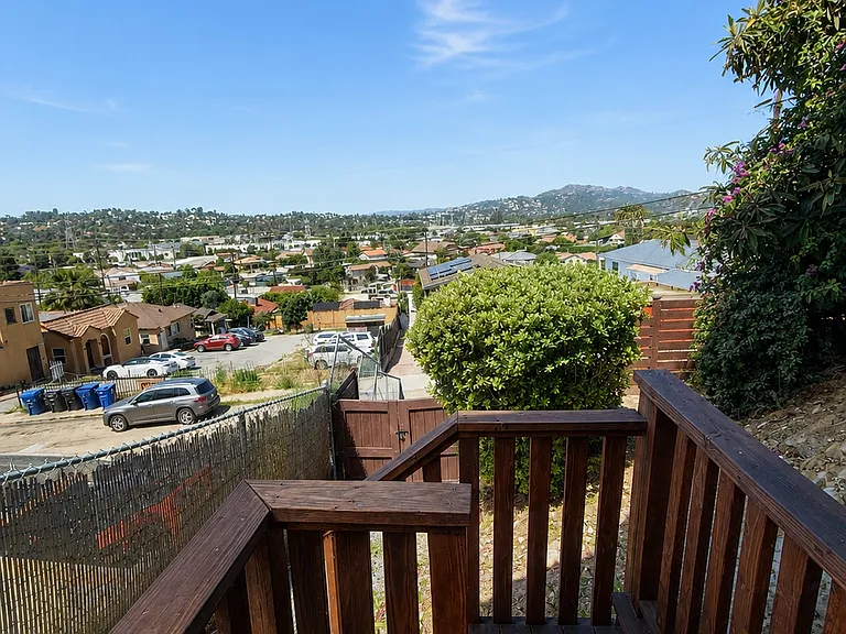 Verdugo Pl — Photo 9