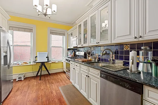 Sold by Elite Connect Real Estate | media 3