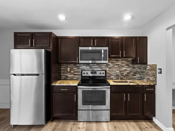 2423 Normandy Rd #2423, Royal Oak, MI 48073