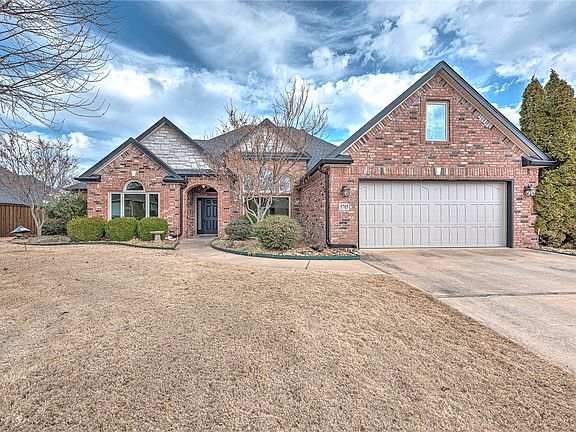 2nd image of 5705 S Berry Farm Dr