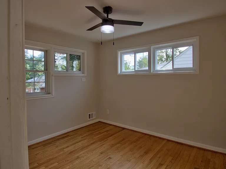505 Nassau St — Photo 13