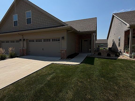 2nd image of 1909 Glenbridge Rd