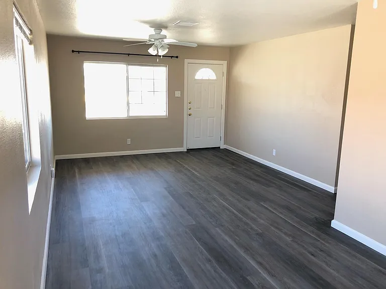 5008 Sierra Madre Dr — Photo 3