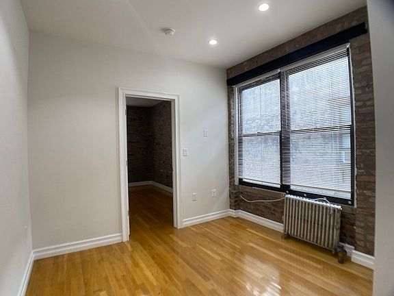 2nd image of 424 E 13th St APT 25