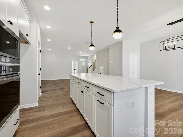 10028 Mamillion Dr, Huntersville, NC 28078