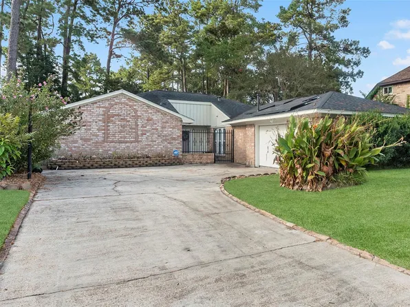 7518 Pin Oak Dr, Humble, TX 77396