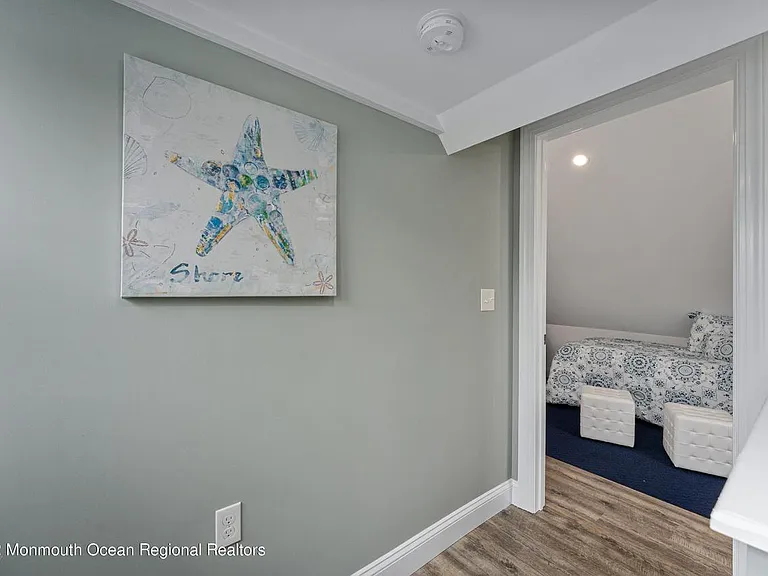 530 E Point Pleasant Ave — Photo 13