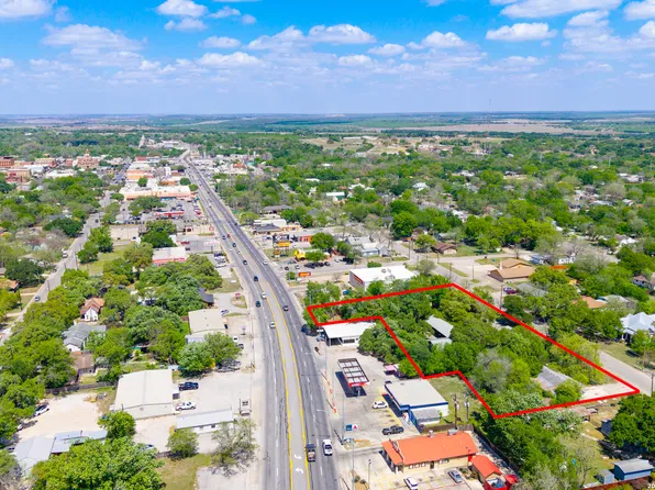 725 S Brazos St LOT A017, Lockhart, TX 78644