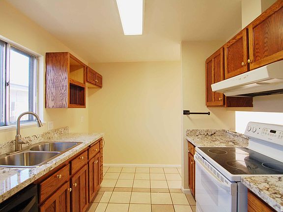 5th image of 35 E Lenwood Dr