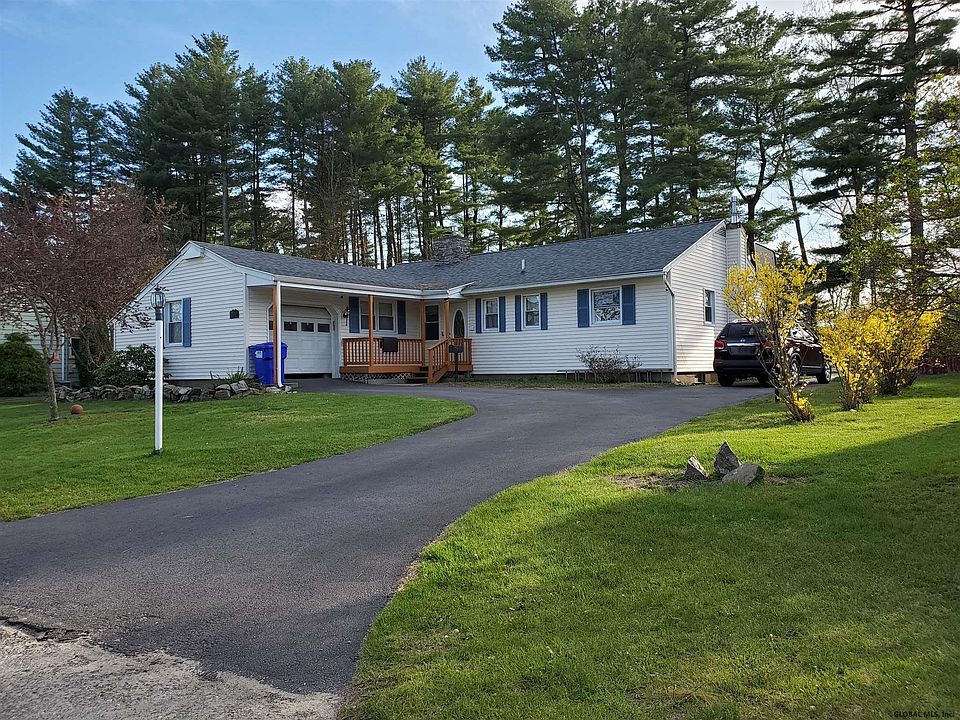 1st image of 14 Greenway Dr