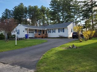 14 Greenway Dr, Queensbury, NY 12804