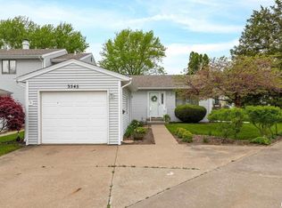 3545 Cedarview Ct, Bettendorf, IA