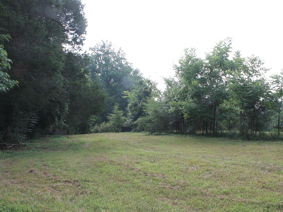 1st image of 2154 Lewisburg Park