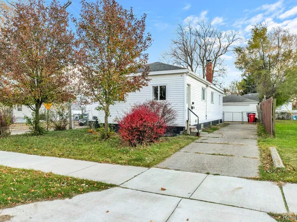 19178 Meier St, Roseville, MI 48066