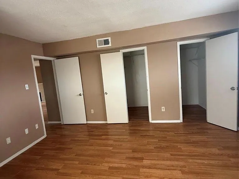 8323 Wilcrest Dr #17002 — Photo 7