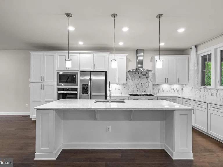 9271 Wood Violet Ct — Photo 10