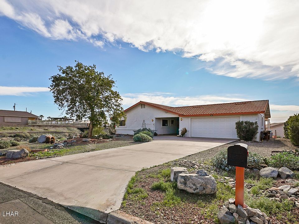 1st image of 3210 Gatewood Dr