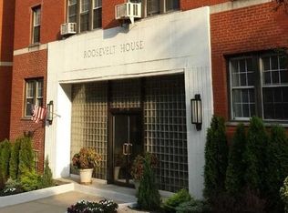 10240 67th Dr, Flushing, NY 11375