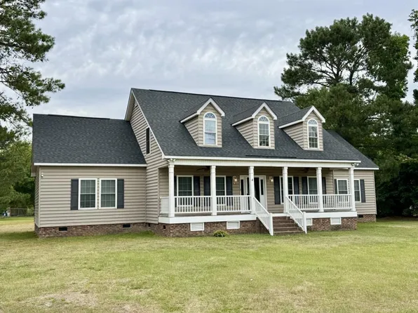 953 State Highway 124 E, Pinetops, NC 27864