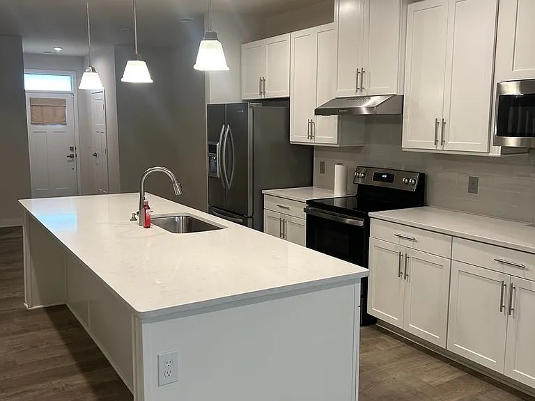 61 Moss Hollow Way — Photo 3