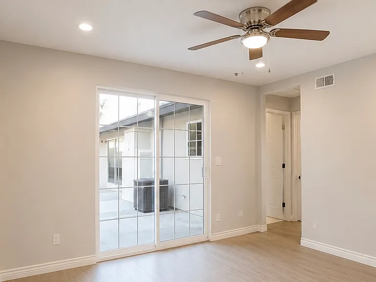 20723 Northampton St — Photo 6