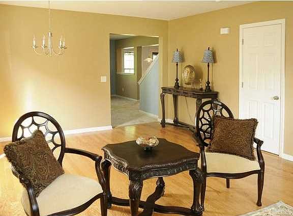 5th image of 149 McGrady Dr
