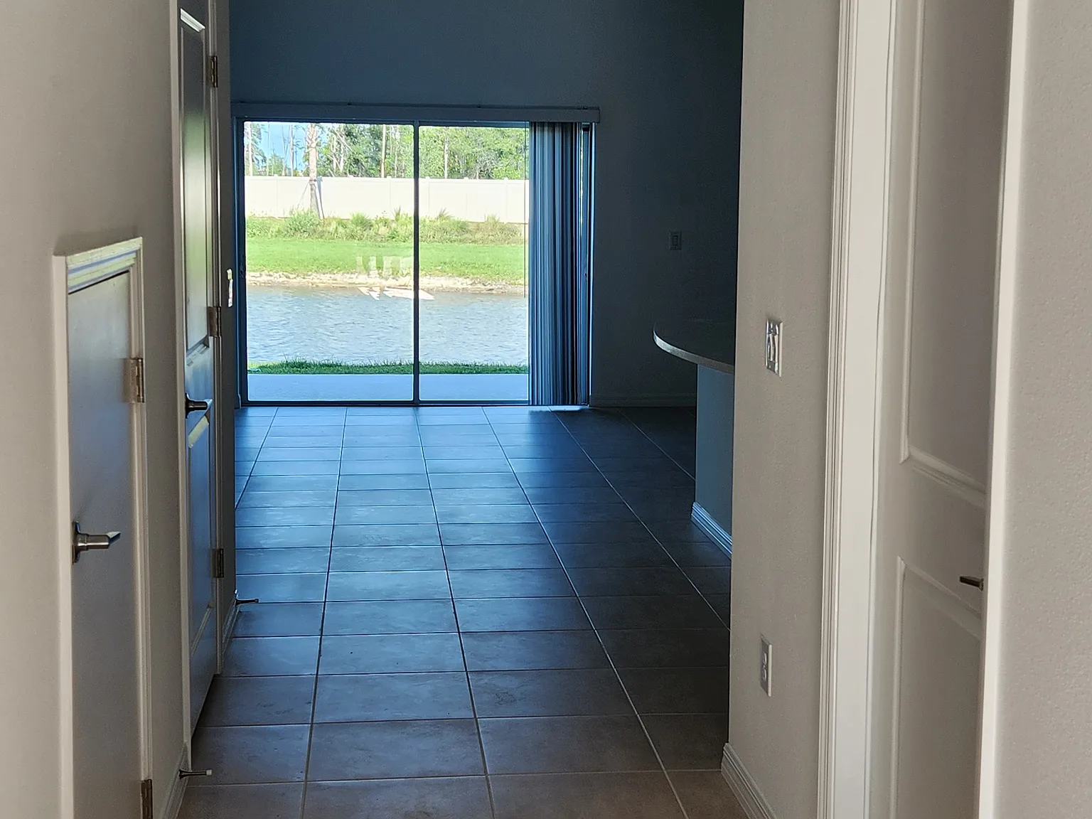 3 bed, 2.5 bath, 1553 sqft, $2,250 — Photo 3