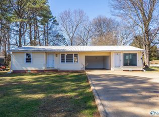 104 Shaw St, Athens, AL 35611