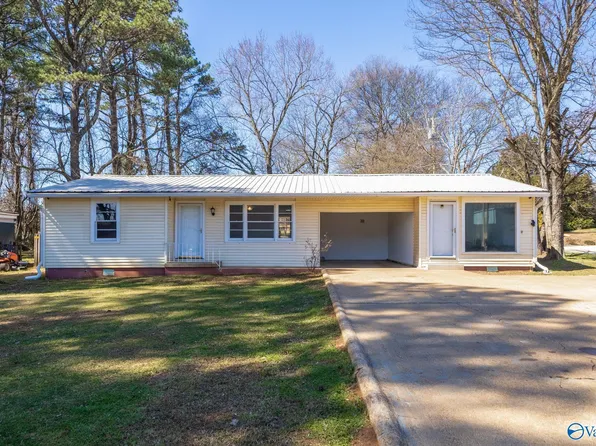 104 Shaw St, Athens, AL 35611