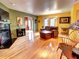 11701 Tumbrel Ct #6, Fairfax, VA 22030